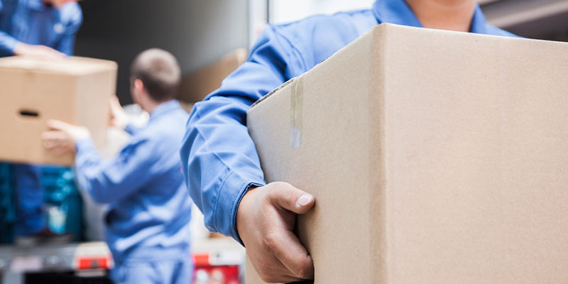  hiring movers who have the right equipment for your moving needs