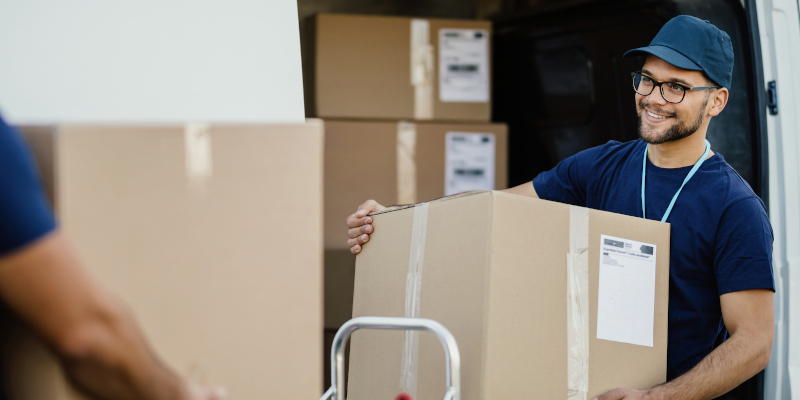 Make Moving Stress Free by Working with Movers
